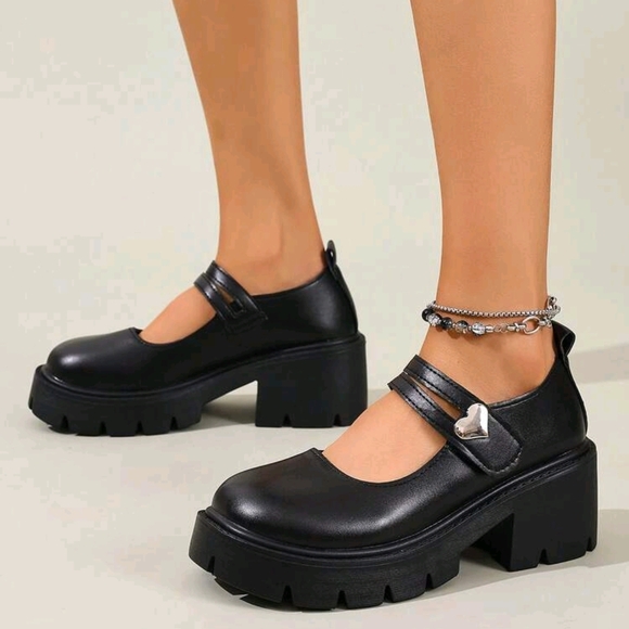 SHEIN Black Platform Mary Jane Shoes - Picture 3 of 6